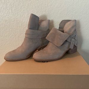 Ugg Elora Booties 10